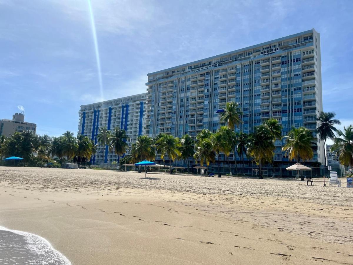 Isla Verde Frente A La Playa Y Piscina, Centrico Y Accesible San Juan Bagian luar foto